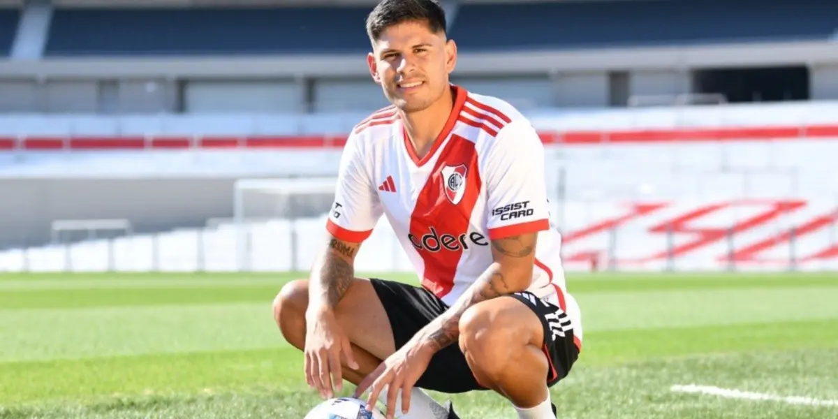 Agustín Sant´Anna en su presentación en River.