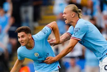 Antonio Cassano llenó de flores al delantero argentino