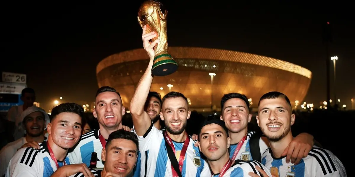 Como a lo largo de toda la copa, la FIFA volvió a mimar a River Plate