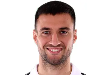 El defensor fue relegado por el entrenador en este último tiempo y su futuro es incierto.