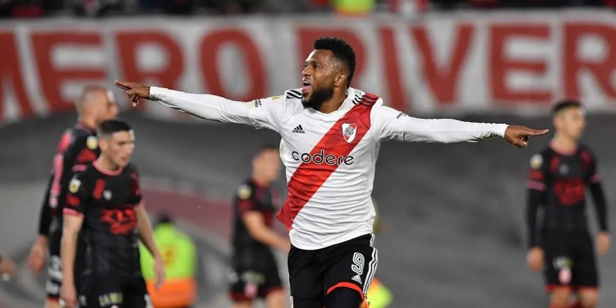 El delantero colombiano tendría intenciones de dejar nuestra institución y sorprende a todos