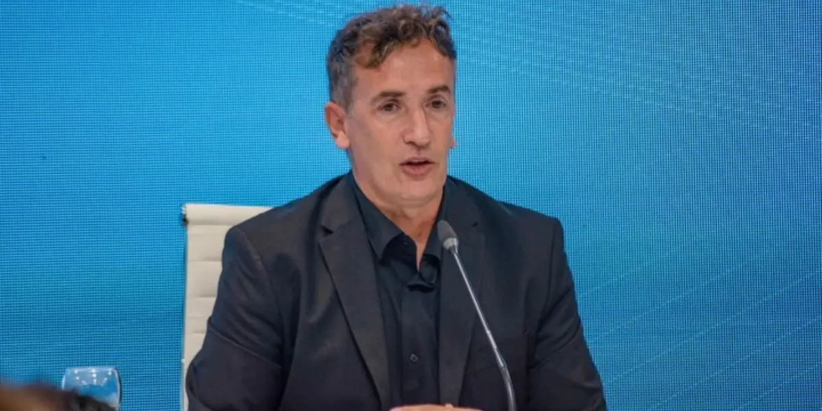 El Director Nacional de arbitraje sigue demostrando que es un bostero