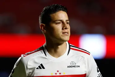 El futbolista colombiano todavía no decidió que hacer con su futuro.