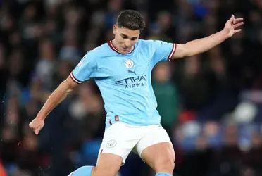 El futbolista del Millonario es seguido de cerca por un gigante inglés