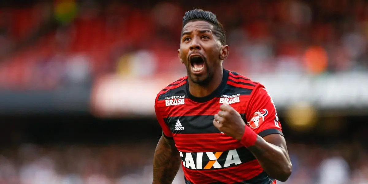 El lateral brasilero suena cada vez más fuerte en el mundo River