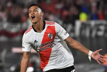 El lateral derecho del Millonario no supo rendir como se esperaba.