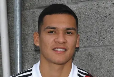 El lateral derecho es uno de los que está en duda para la próxima temporada.