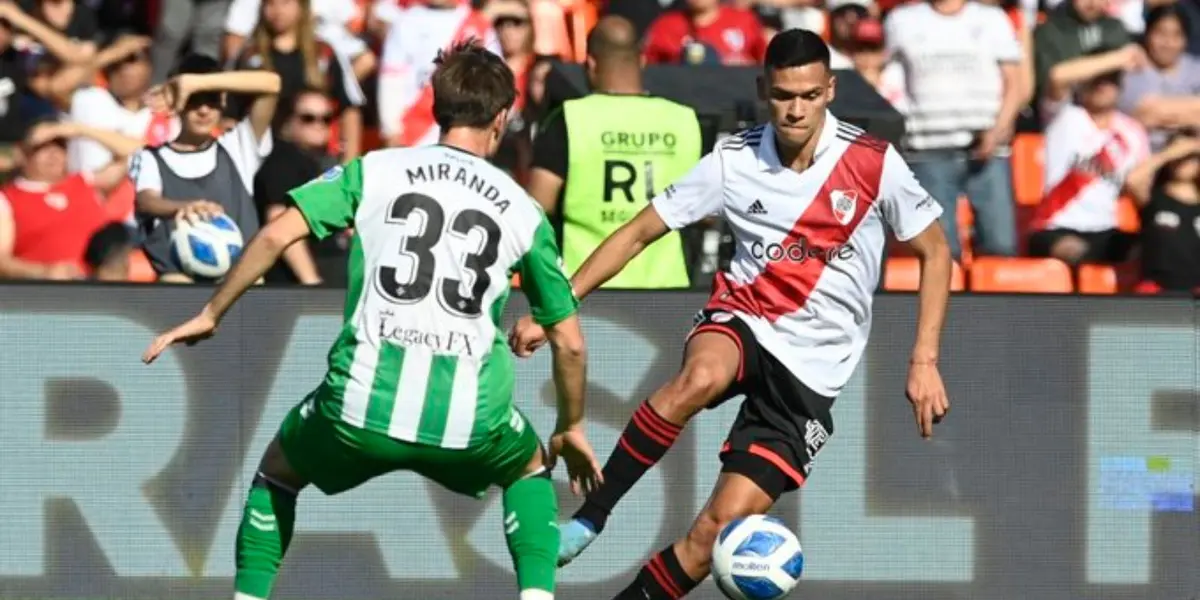 El lateral derecho jugó un partidazo en Mendoza frente al Betis