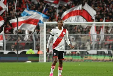 El uruguayo ya sabe que hacer de cara al futuro y los hinchas de River se preocupan.