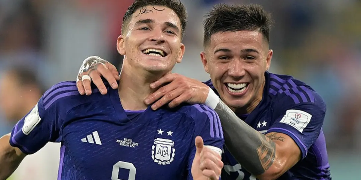 Enzo Fernández y Julián Álvarez