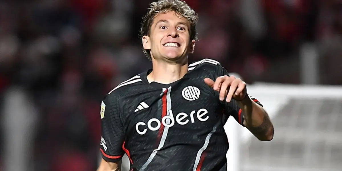 Facundo Colidio feliz tras anotar uno de sus goles ante Instituto