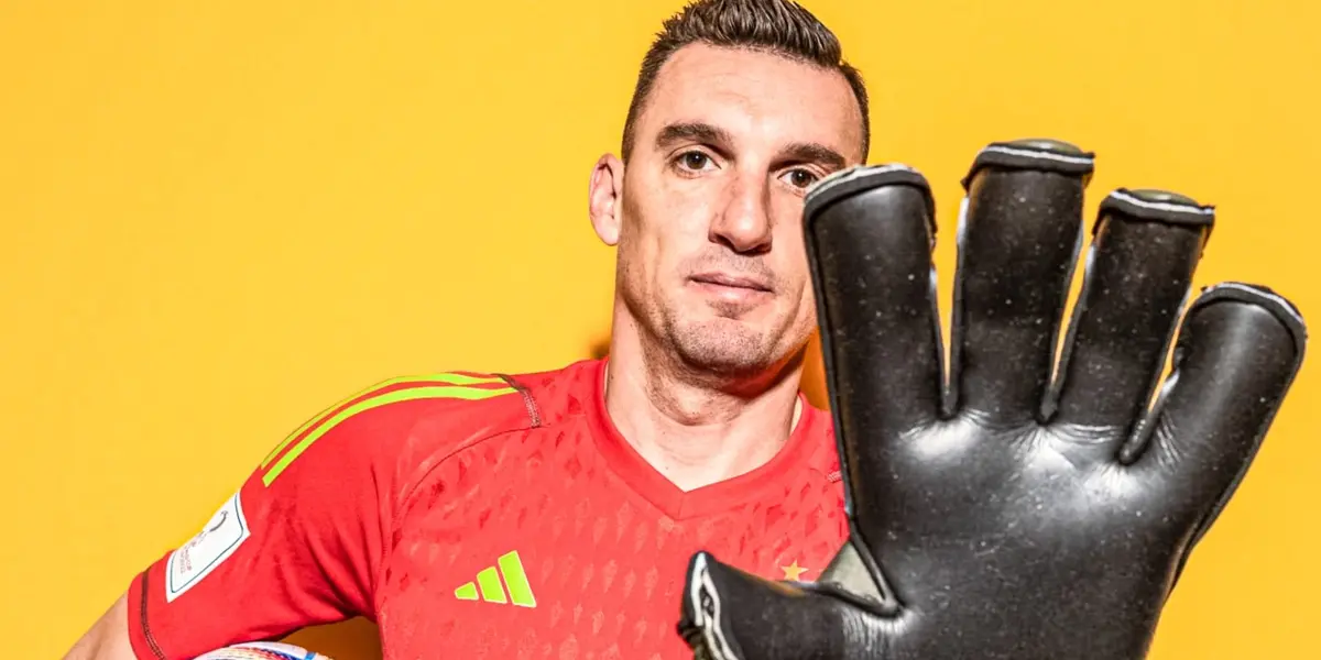 Franco Armani en la sesión de fotos de la Selección Argentina