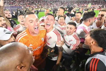 Las cargadas de los hinchas del Millonario no tardaron en llegar