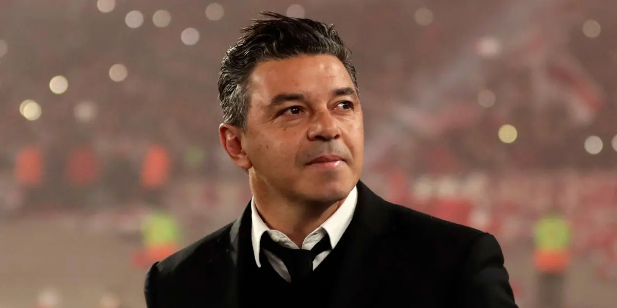 Marcelo Gallardo dirigiendo a River