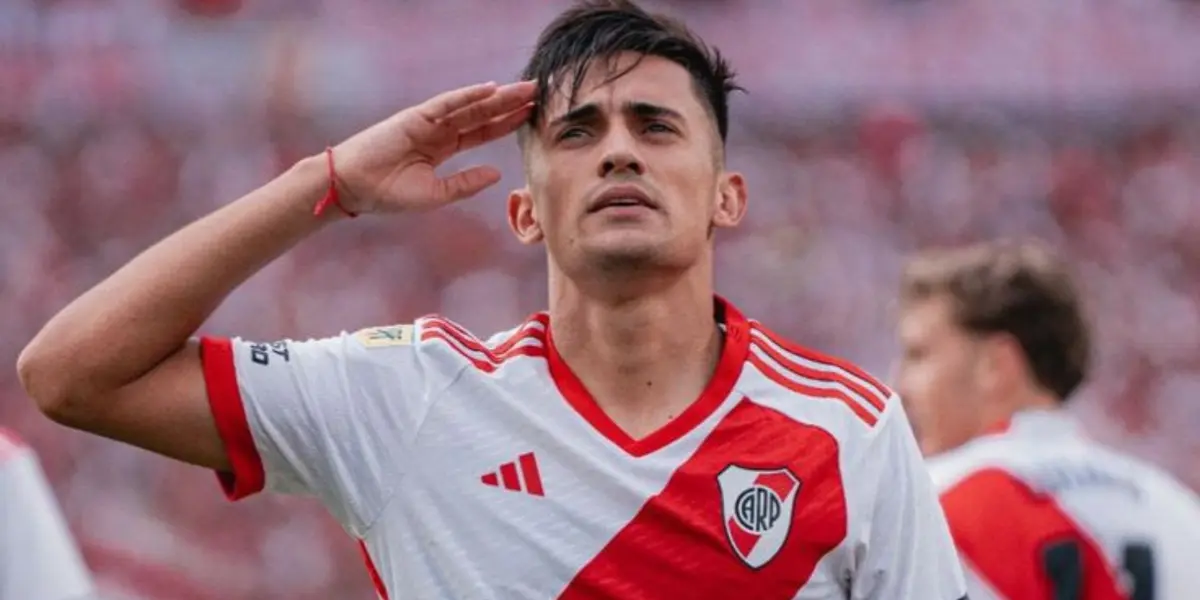 Pablo Solari festejando su gol contra Boca Juniors