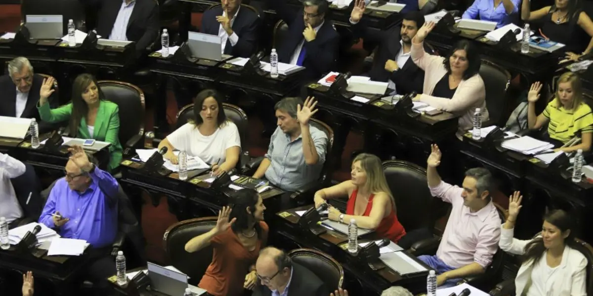 Un político cargó a Boca Juniors tras la derrota contra Racing